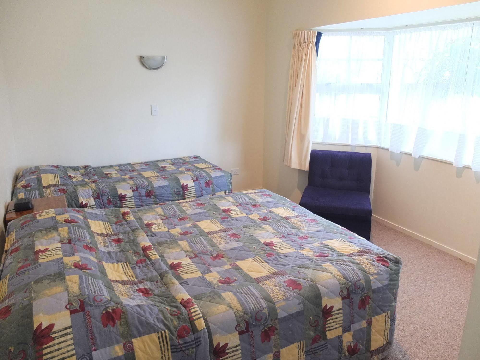 Colonial Court Motel Кембридж Экстерьер фото